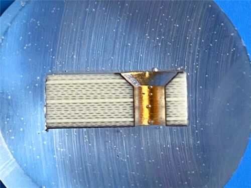 PCB multicapa RO3003 con vías ciegas, 1,66 mm de grosor y ENIG
