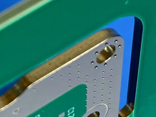 Placa de circuito impreso multicapa TC350 con vías ciegas y recubrimiento de borde acabado ENIG
